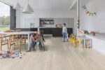 Ламінована підлога Quick-Step MAJESTIC MJ3554 Дуб долина світло-бежевий