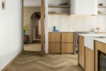 Ламінована підлога Quick-Step Impressive Design IMD8245 Дуб обгорілий (1.201m2) 32кл. 8мм. V4